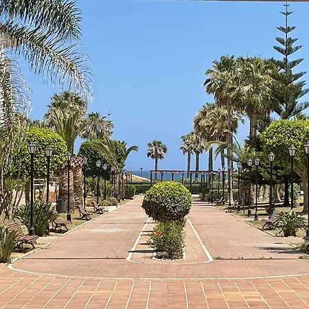 Beachfront 3 Bed *