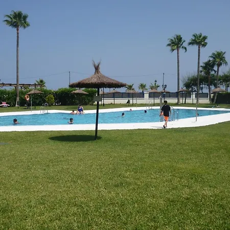 Lägenhet Beachfront 3 Bed