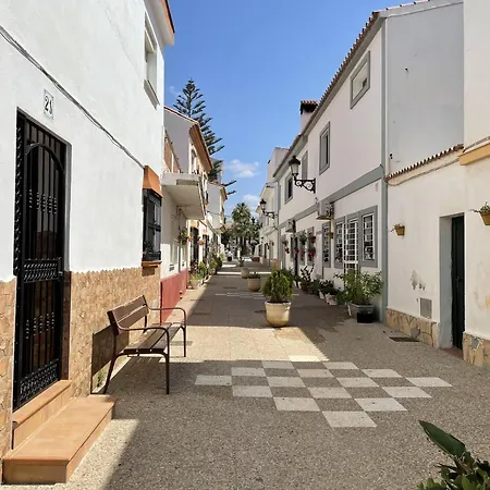 Beachfront 3 Bed Apartman